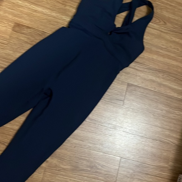 ππͺπ»πβ’ FABLETICS x FULL SEND Vibes β’ π
ππ
- Picture 7 of 11